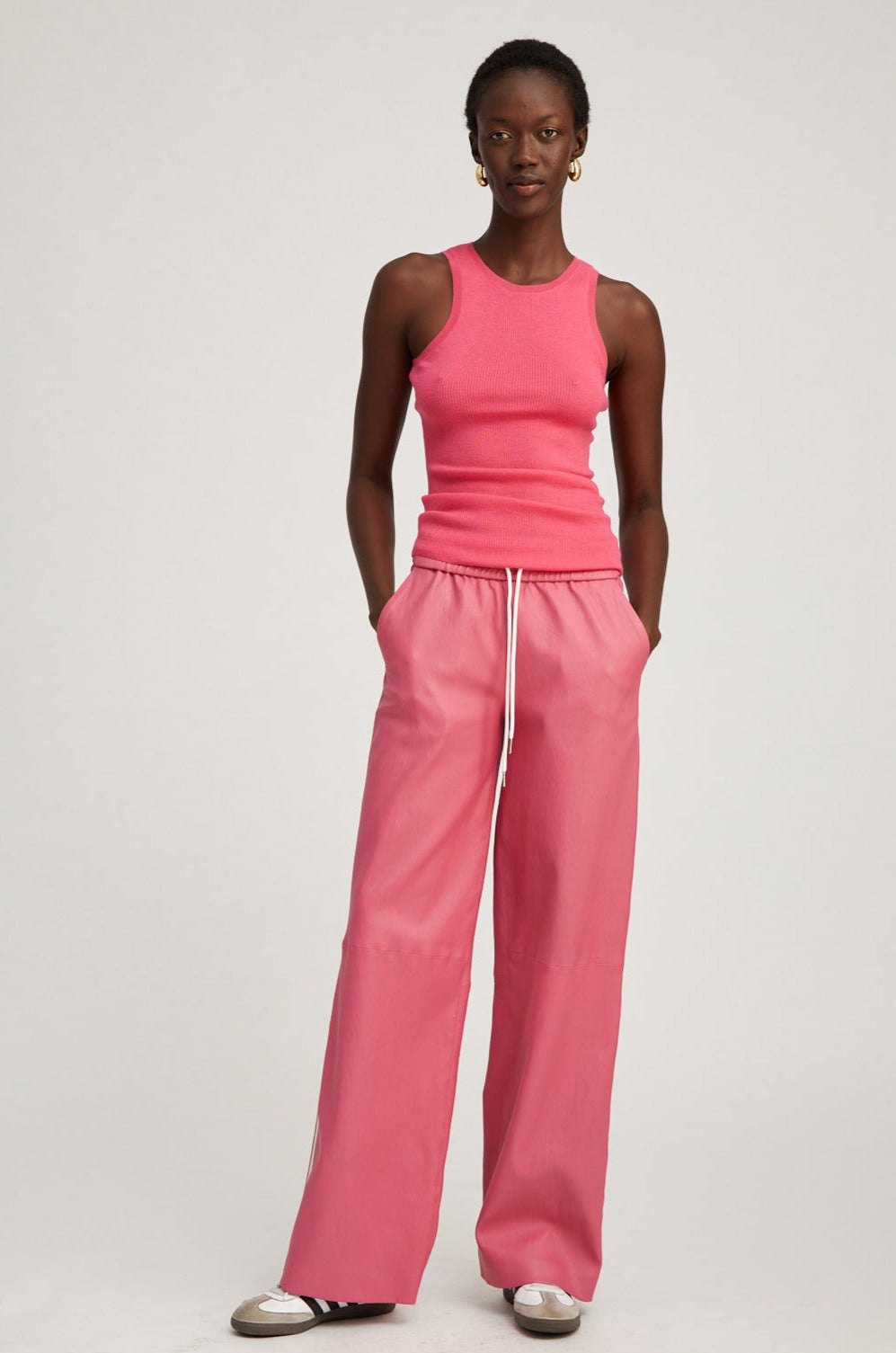 Pink baggy sweatpants online